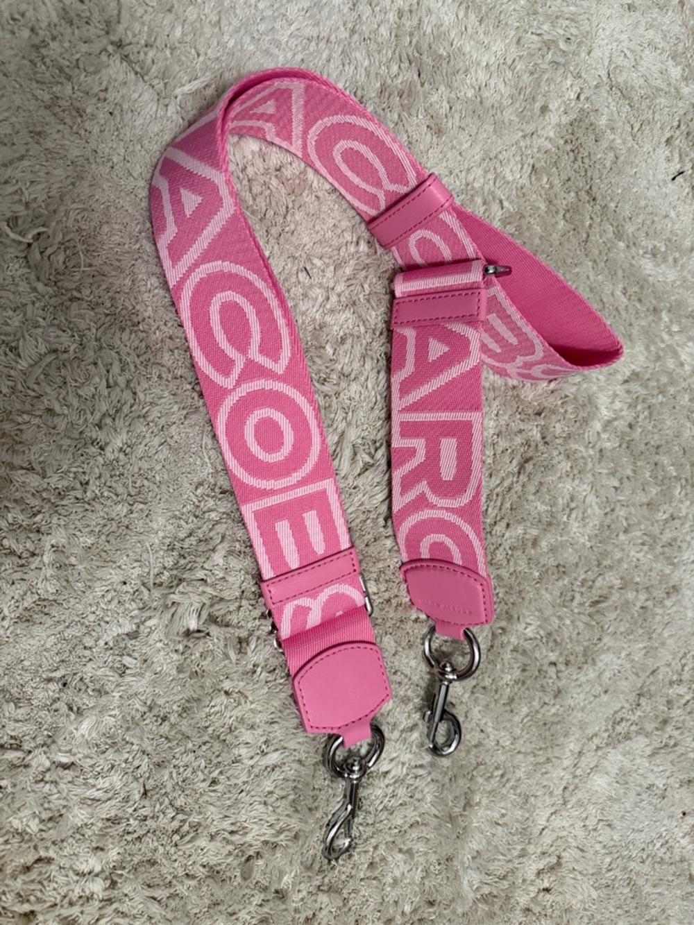 NWOT Marc Jacobs Bubblegum Pink Logo Adjustable Strap - Picture 2 of 6